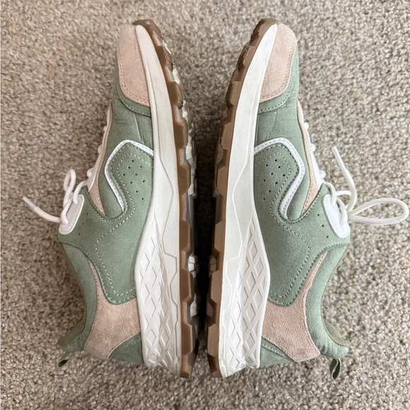 JustFab Sneakers - Picture 3 of 4